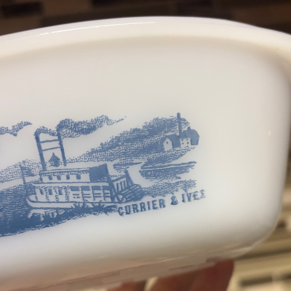 Glasbake Currier And Ives Vintage Steamboat 1 Quart Milk Glass Casserole Dish - Picture 8 of 8